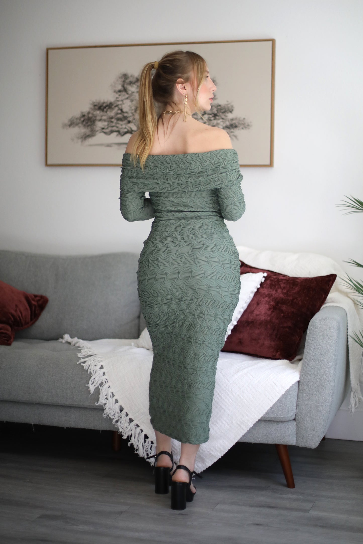 Textured Shoulder Midi Dress