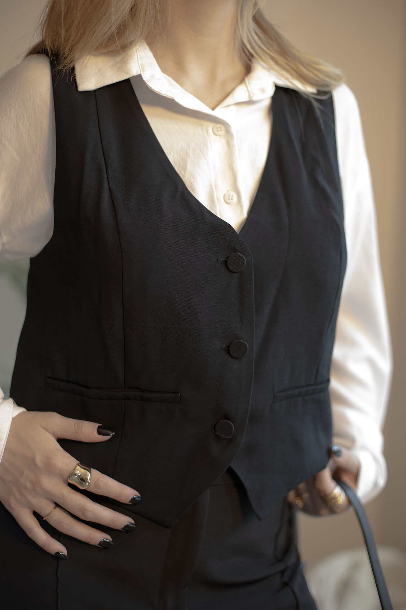 Black Lisa Vest
